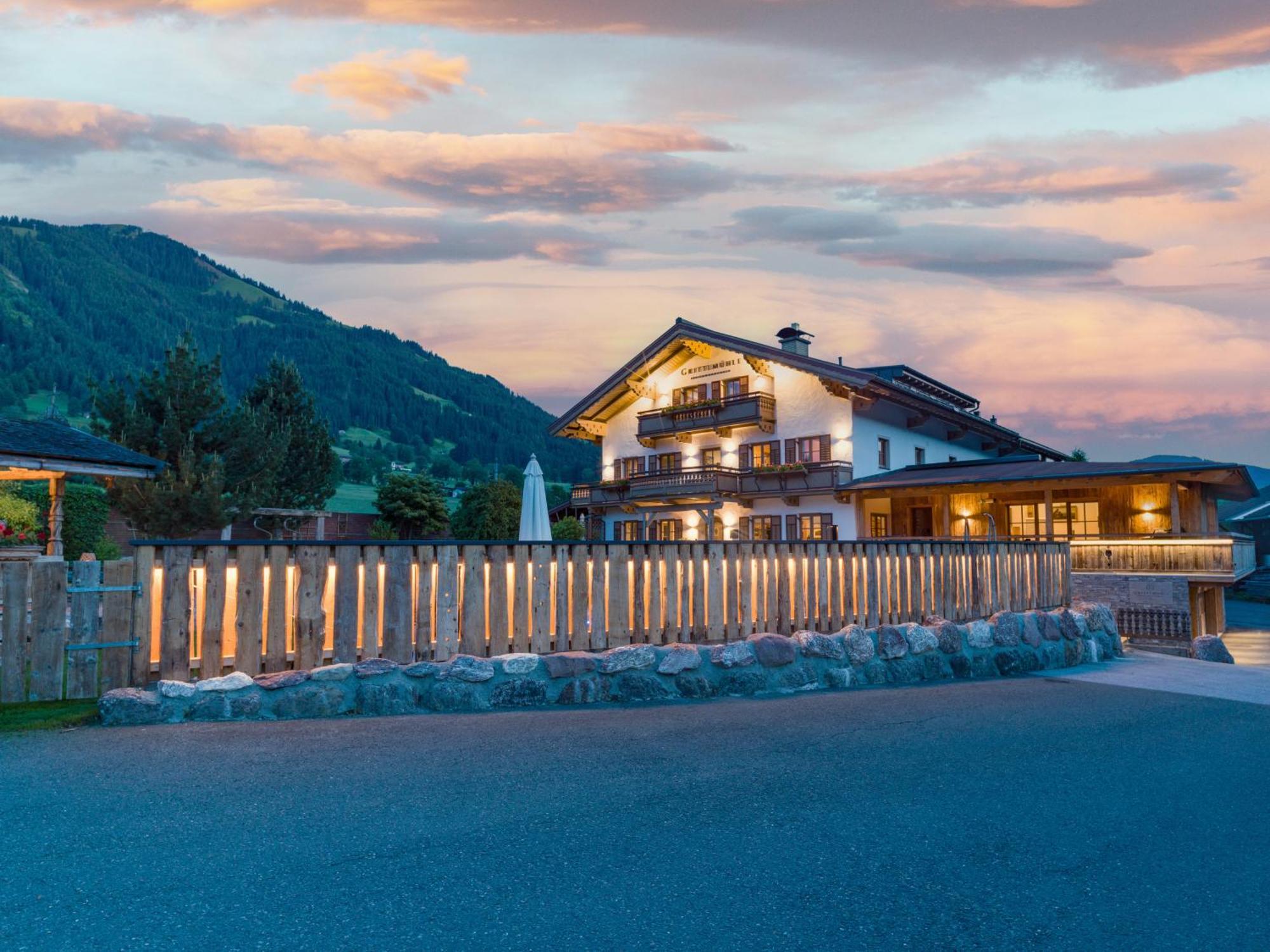 Grittlmuehle Chalet Ferienwohnungen Brixen im Thale Exterior foto